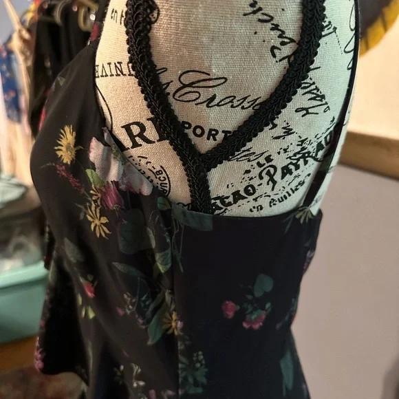 - Amur size 0 Pasquale a one shoulder dress. Lined EUC